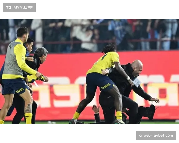 专访国米中场巴雷拉:谈论在由攻转守时对位置感的理解 专访国米中场巴雷拉:谈论在由攻转守时对位置感的理解